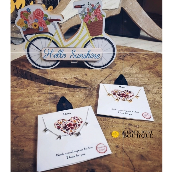 MAMA Necklace - Picture 4 of 5